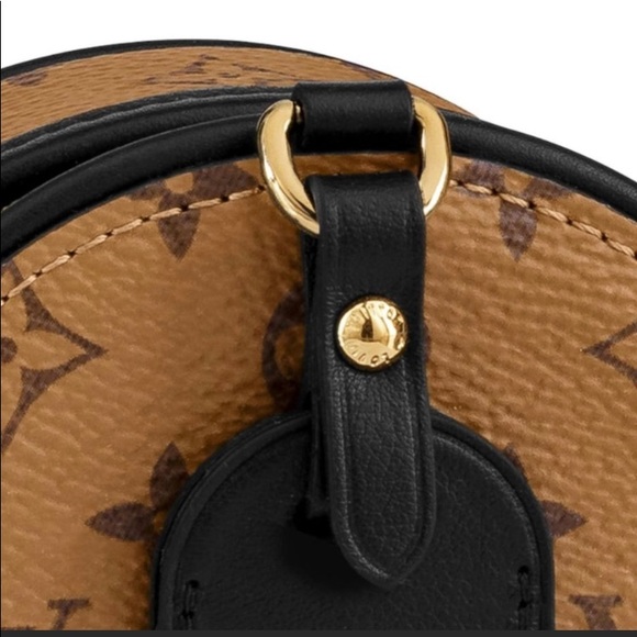 Louis Vuitton Boite Chapeau Necklace - Picture 10 of 10